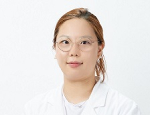 어르신들 허리 통증 지속되면 혈액암 ‘다발골수종’ 의심 [진료실 건강팁] 