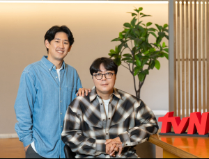 신원호의 보석함 ‘언슬전’…“성장판 열린 인물들의 성장기, 축복 속 마쳤으면” [들어봤더니]