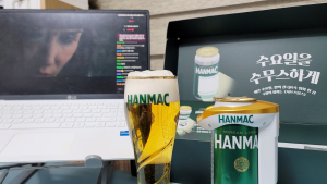장항준·김세윤과 함께 ‘서브스턴스’…오비맥주 한맥왓챠 코멘터리