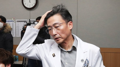 “입만 터는 문과 X들이 해먹는 나라” 이국종, 결국 국방부에 사과