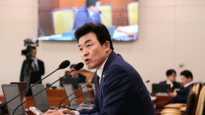 윤영석, 文정부 집값 통계 조작 논란에 “태어나선 안 됐던 정권”