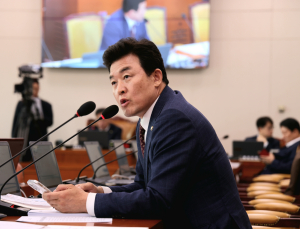 윤영석, 文정부 집값 통계 조작 논란에 “태어나선 안 됐던 정권”