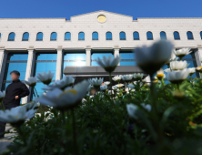 선관위 “서버 과부하, 외부공격 아냐…보안업체 점검 중 발생”