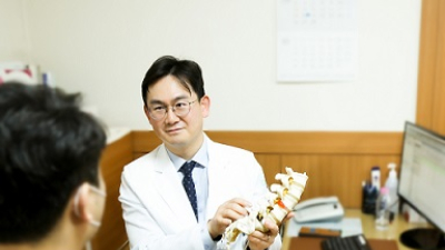 뇌 질환으로 오인해 진단 늦어지는 목중풍 ‘경추 척수증’ [건강 나침반]