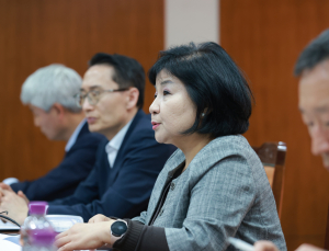 가입설명만 1시간…금감원, 공모펀드 설명서 개선한다
