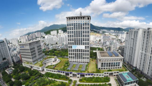 박형준 부산시장, 부산대 상권 방문… '경기불황' 점검