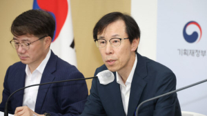 캠코 사장 후보에 기재부 출신 정정훈…공은 정부로