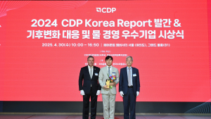 LG유플러스, CDP ‘탄소경영 아너스 클럽’ 수상…통신업계 유일
