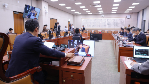 최상목 탄핵안 국회 법사위 통과…민주, 심우정 탄핵도 추진