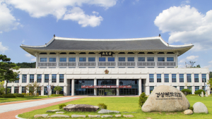 ‘뇌물 혐의’ 박성만 도의장 구속…경북도의회 직무대리 체제 전환