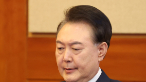 윤석열 내란 사건 재판부, 직권남용 혐의까지 함께 심리