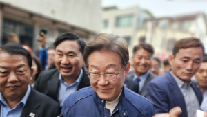 이재명 후보, 강원 최북단 고성 거진전통시장 경청투어