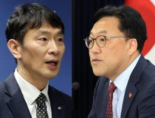 “이복현? 할 말은 많지만”…침묵 깬 금융위원장
