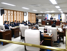 군위군의회, 제290회 임시회 개회…추경예산·조례안 등 지역현안 집중 심의