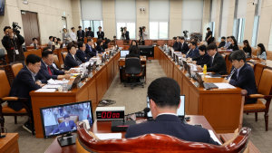 행안위, 허위사실공표죄 요건서 ‘행위’ 삭제…개정안 의결