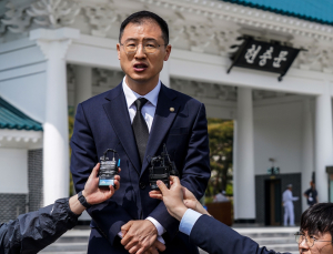 ‘국힘 탈당’ 김상욱 “이재명·이준석 만나고 싶어”
