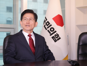 김문수, 법원에 ‘대선 후보 지위 인정’ 가처분 신청