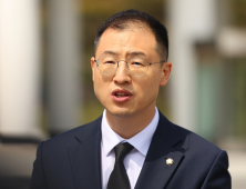 [단독] 김상욱, ‘이재명 대표’ 만남 환영…“제안한 장소·시간·방법 수용”