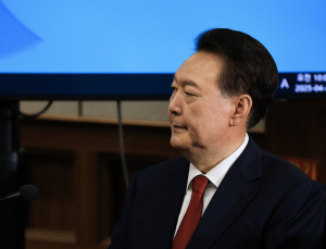 윤석열, 12일 지상 출석…포토라인 앞에 설까