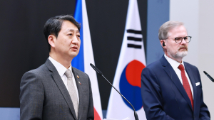 ‘체코원전 가처분 움직임 몰랐나’ 지적에…안덕근 “현지서도 예상 못해”