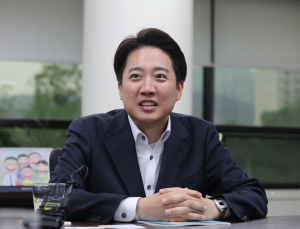 이준석 “국힘, 막장 드라마 수준…중도‧보수 헤게머니 내가 쥘 것”