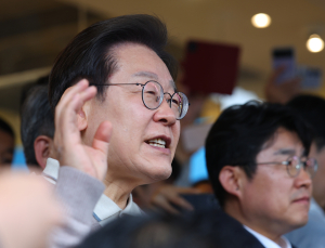 李 “색깔 말고 일꾼 뽑아달라”… 국힘 단일화 내홍 속 ‘차별화’로 험지 TK 공략