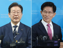 전국 민심 듣는 ‘이재명’<br>여의도서 절하는 ‘김문수’