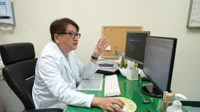 잘 놀다가 갑자기 ‘멍~’하는 우리 아이, 혹시 뇌전증 발작 신호? [건강 나침반]