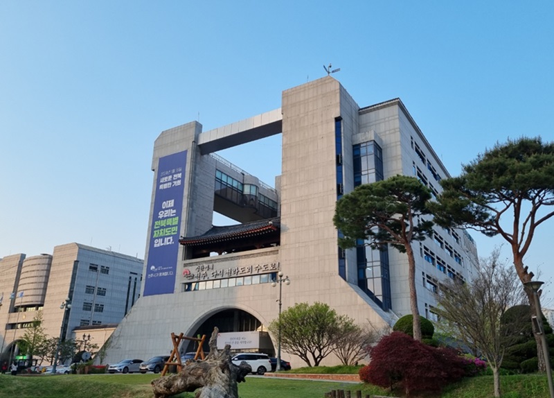 인구 ‘63만명 붕괴’ 위협 받는 전주시