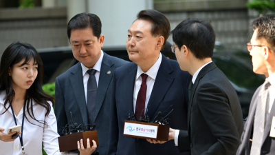 수방사 부관 “尹 총 쏴서라도 끌어내라 지시…배신감에 증언”
