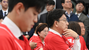권성동 “金, 깨끗한 지도자 적격…법인카드 문제 없어” [21대 대선]