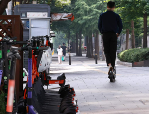 전동킥보드 사고에 칼 뺀 서울…홍대·반포 통행 전면 제한