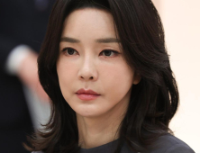 김건희 여사 포토라인 설까…검찰, ‘명태균 공천개입 의혹’ 관련 14일 출석 요구