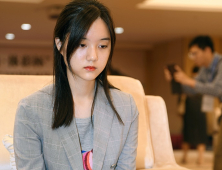‘바둑 여신’ 위리쥔, 중국 삼국지 게임에 ‘이미지 도용’ 당해
