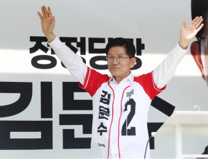 김문수 선대위, ‘12‧12가담 5‧18 진압’ 정호용 상임고문 임명했다 논란에 취소