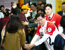 김문수‚ 김용태 공동선대위원장과 신도림역 출근길 유세