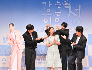 “‘가오정’ 세 글자로 설명하면 ‘이민정’”…6년 러브콜 끝 베일 벗는다 [쿠키 현장]