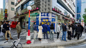SKT, 도서 벽지 직접 찾아 유심교체…“고객 신뢰 회복 최선”