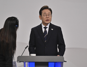 민주 “사칭 피해 속출…대선 펀드 대신 대출로 선거 치른다” [21대 대선]