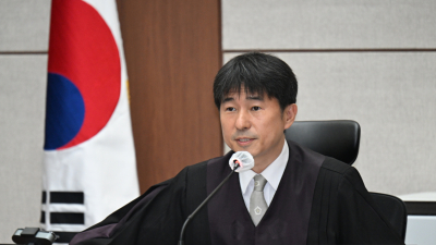 ‘룸살롱 의혹’ 진실공방…지귀연 전면부인에 민주당 “사진 공개”