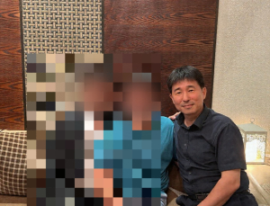 민주, 지귀연 판사 ‘접대 의혹’ 사진 공개…“룸살롱에서 삼겹살 먹나”