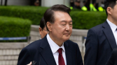 尹 4차 재판…심리보다 시끄러운 ‘밖’의 논란