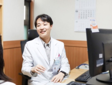 식사 후에 어지럽고 졸린 ‘식후 저혈압’ 노인, 아침에 주로 발생 [건강 나침반]