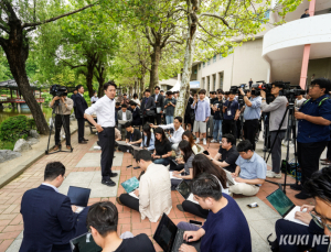 ‘당권 거래설’에 이준석 “정치공학적 단일화에 관심 없어” [21대 대선]
