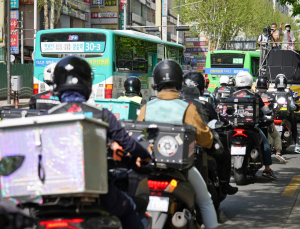 배달앱 ‘입법규제’ 논의에 긴장하는 업계…입점업체 갈등 지속