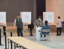 9시 사전투표율 전남 신안 12.09% 광주 남구 6.62% ‘최고’